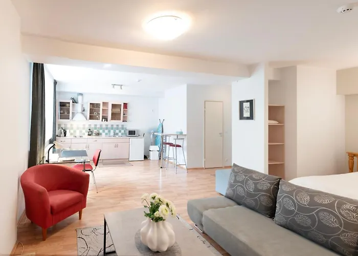 아파트 Wilde Guest Uelikooli 6 *